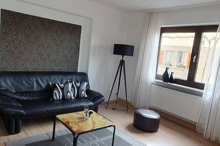 Ganze Wohnung, Barrierefreie Ferienwohnung \"Relax\" für zwei Personen mit moderner Küche in Sommerach, Fränkisches Weinland