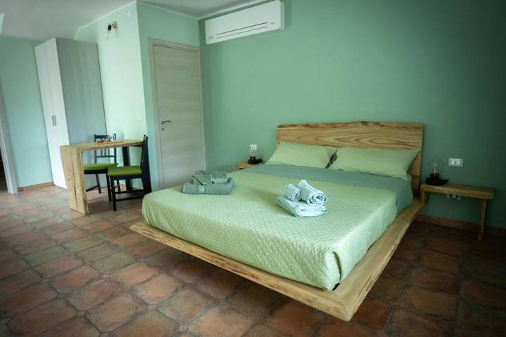Chambre d’hôte pour 3 personnes, avec Terrasse et Jardin ainsi que Sauna et Vue à Borgo San Dalmazzo