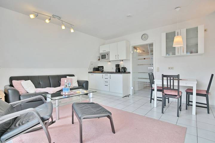 Ferienwohnung für 2 Personen, mit Balkon in Scharbeutz - 2