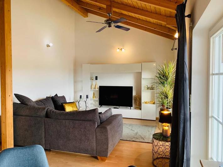 Ferienwohnung für 4 Personen, mit Balkon und Terrasse sowie Ausblick in Schleusingen - 2