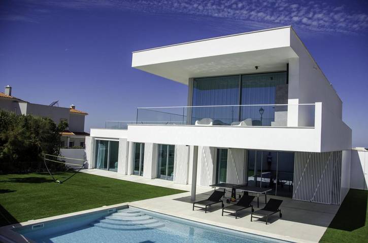 Villa para 8 pessoas, com Varanda e Terraço e ainda Jardim and Piscina em Amoreira