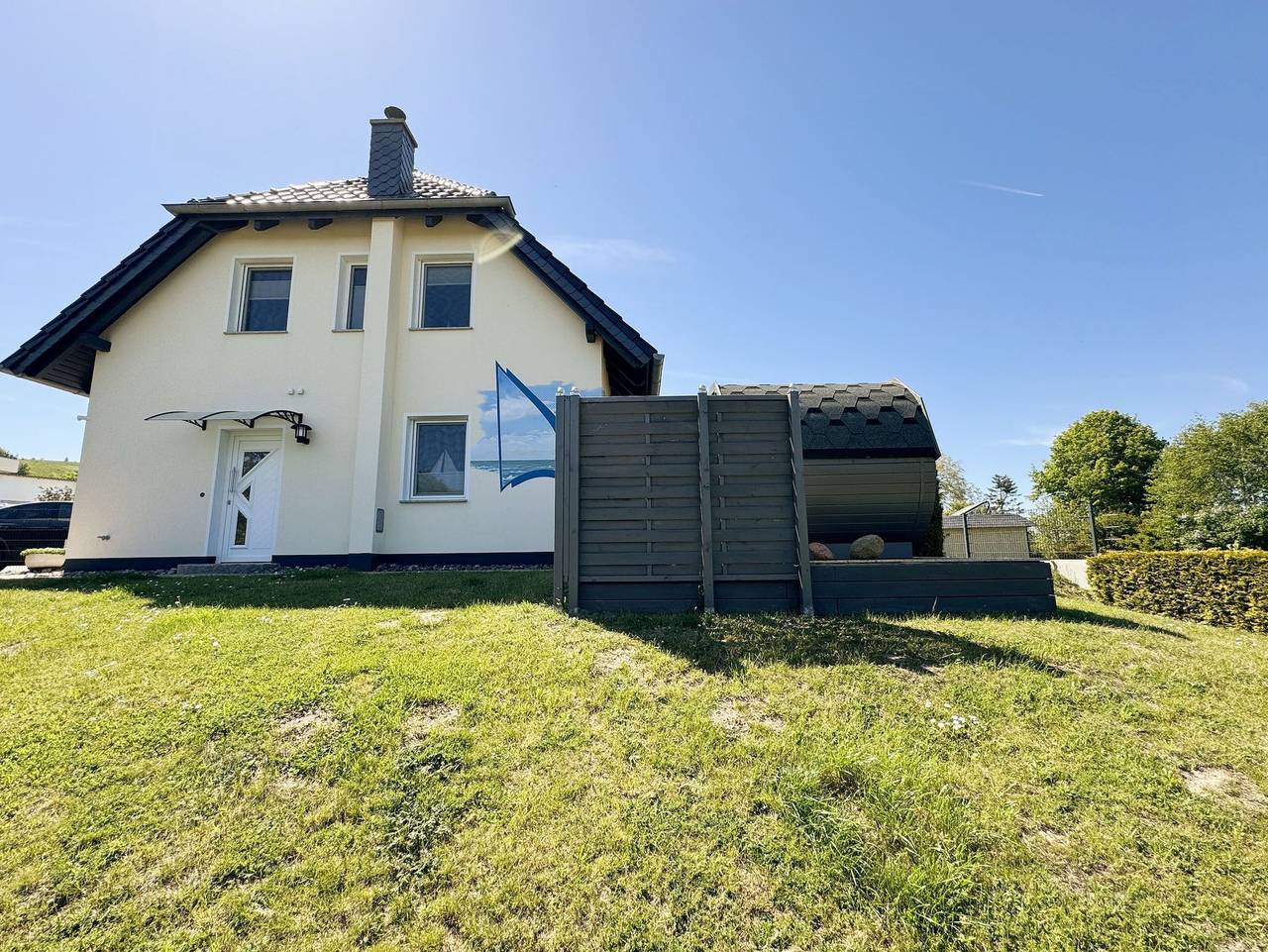 Ganze Ferienwohnung, Mr: Doppelhaushälfte Meeresbrise mit Terrasse und Fasssauna in Gager, Mönchgut