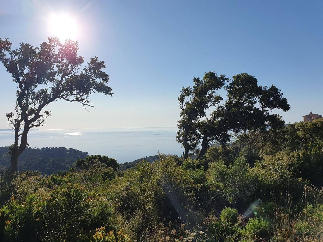 Gaou-Benat. Meerblick Private & bewachte Domäne. in Cap Bénat, Bormes-les-Mimosas