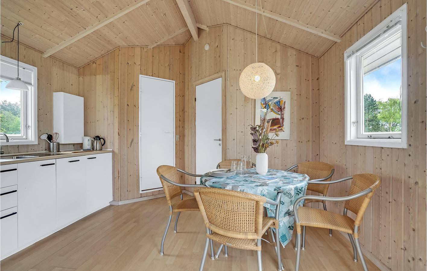 Feriehus for 4 personer med pool in Humble, Langeland