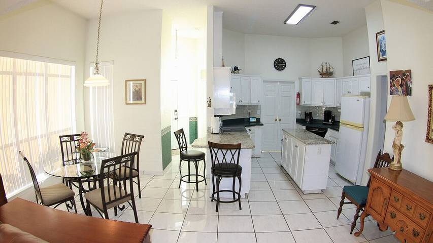 Vacation rental for 6 people, with hot tub and yard in Mississippi