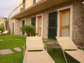 Maison d’hôte pour 2 personnes, avec balcon ainsi que jardin et vue dans Levanto