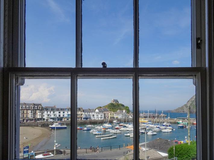 Log cabin for 4 people in Ilfracombe