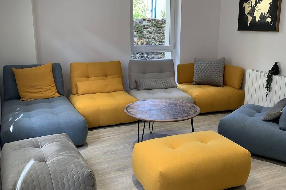 Maison  De Village 4 Chambres 8 Personnes in Chailland, Mayenne