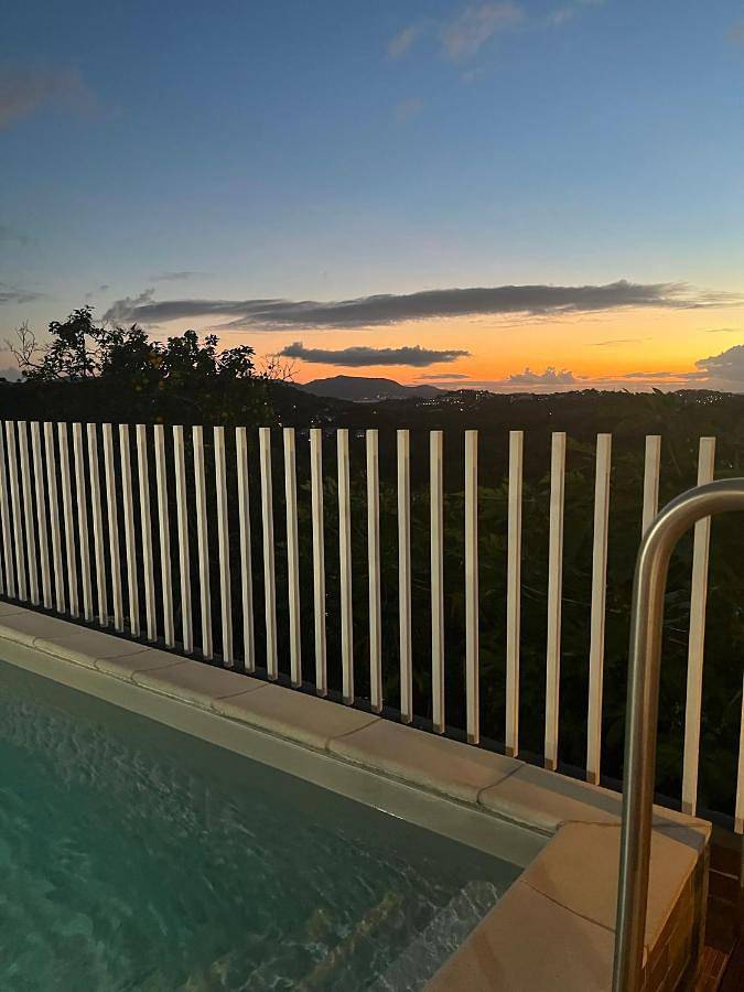 Gîte pour 6 personnes, avec piscine à Saint-Esprit (homonymie) - 2