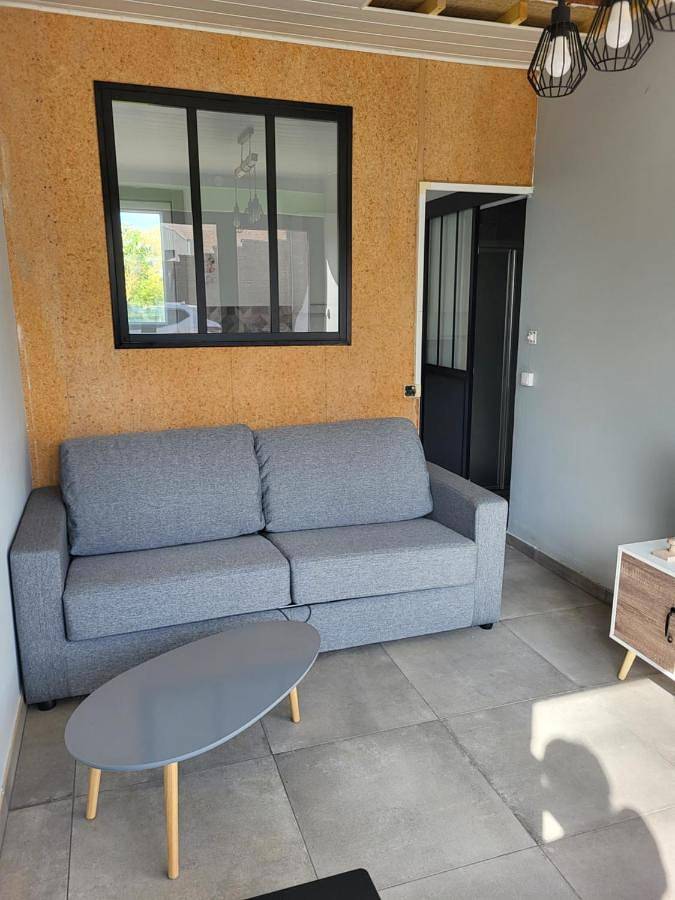 Location de vacances pour 2 personnes, avec Terrasse dans Dompierre-Becquincourt