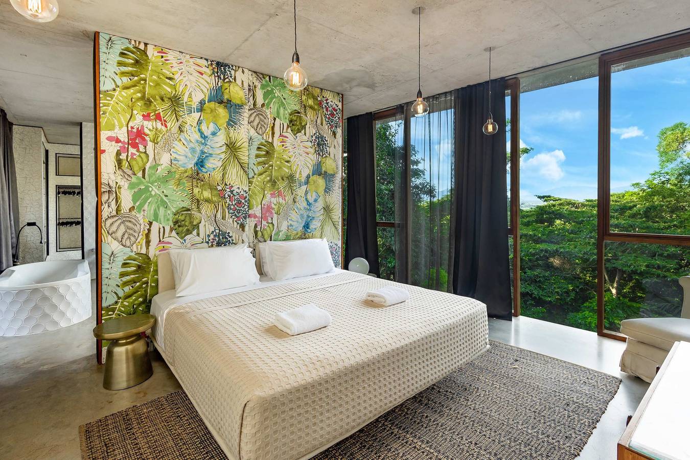 The Planchonella House - Eco Stay de Luxe in Cairns, Far North Queensland