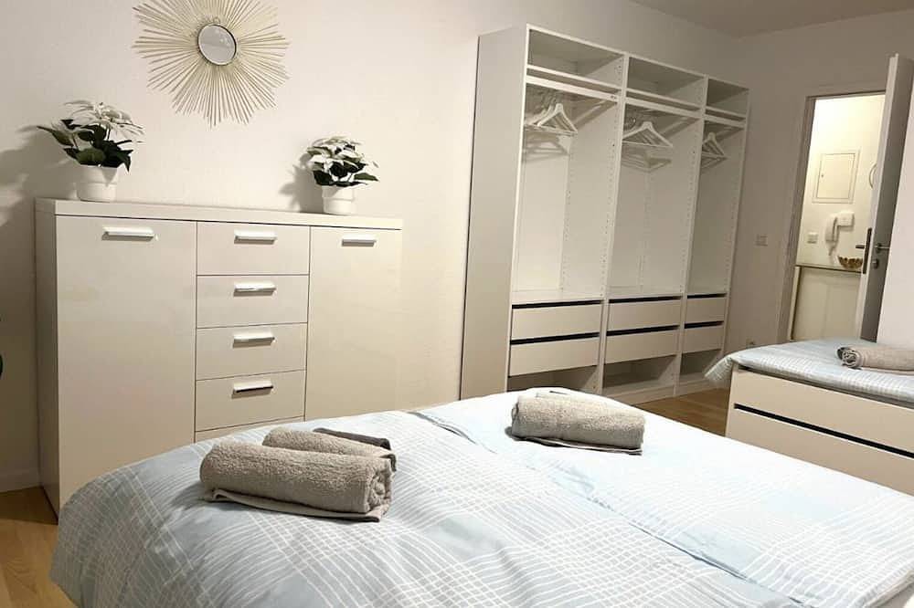 Entire apartment, Modern holiday apartment in Leimen with balcony, Wehome comfort in Leimen, Rhine Plain