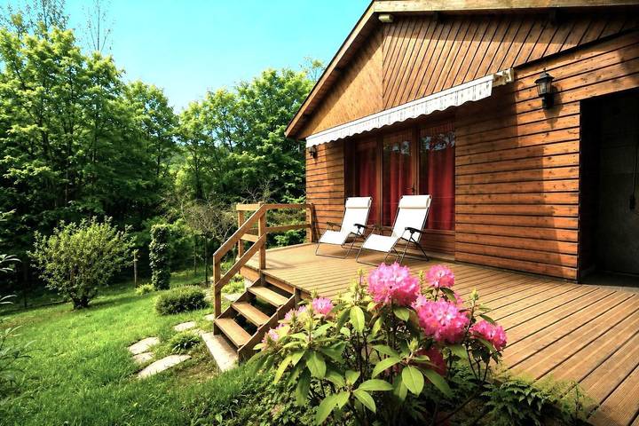 Chalet pour 4 personnes, avec jardin dans les Ardennes