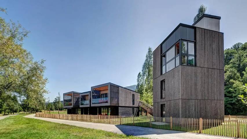 Gîte pour 5 personnes, animaux acceptés à Motz (homonymie)