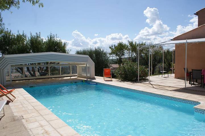 Location de vacances pour 8 personnes, avec terrasse et jardin à Saint-Étienne-les-Orgues - 3