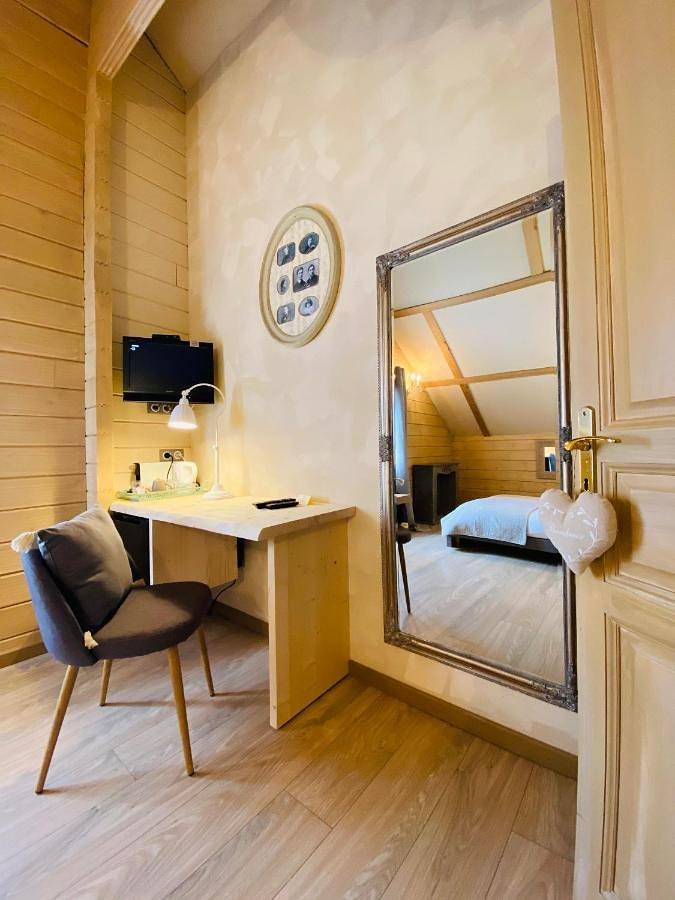Hôtel pour 2 personnes, avec vue et terrasse à Saint-Étienne-lès-Remiremont - 3