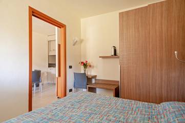 Apartment for 4 People in Tirrenia, Italian Riviera, Photo 2