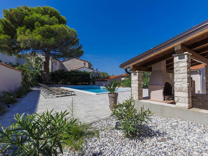 Ferienwohnung für 6 Personen, mit Terrasse und Garten, mit Haustier in Pula - 2