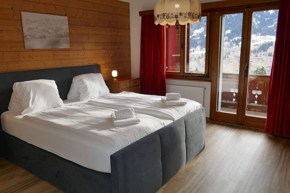 Appartamento intero, Bellissimo appartamento per 6 persone con Wifi, Tv, balcone e vista panoramica in Schwendi b. Grindelwald, Grindelwald
