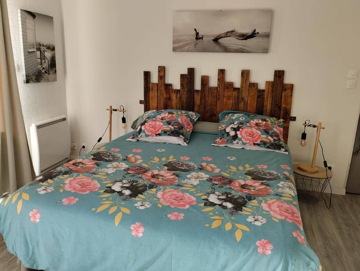Appartement de vacances entier, Triple Room with Terrace in Chênehutte-Trèves-Cunault, Vallée de la Loire