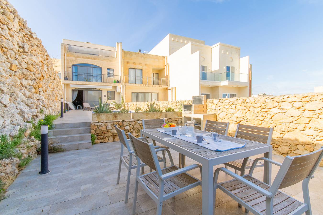 Ta'Siku Gozitan villa + Pool & hot tub in Xaghra, Gozo