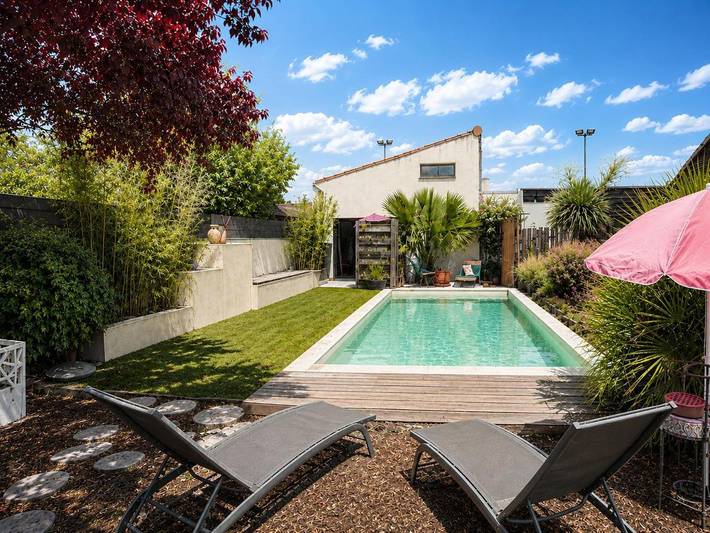 Location de vacances pour 3 personnes, avec Terrasse ainsi que Jardin et Piscine à Launaguet - 4