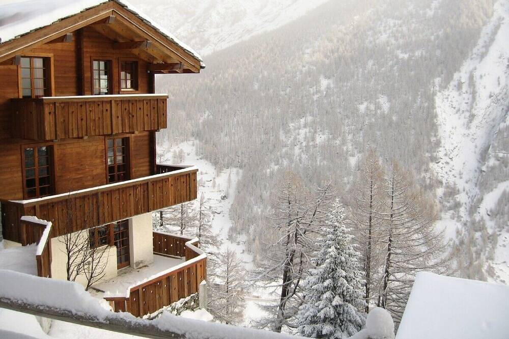 Luxuschalet mit 3 Doppelschlafzimmern in Saas Fee in Saas-Fee, Walliser Alpen