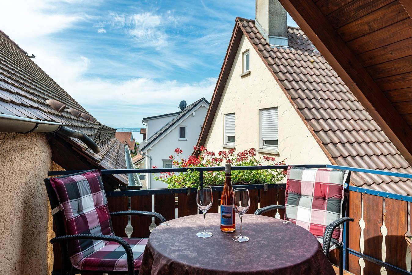 Ganze Wohnung, Ferienwohnung '3' mit privatem Garten, Balkon und Wi-Fi in Hagnau am Bodensee, Region Bodensee-Oberschwaben