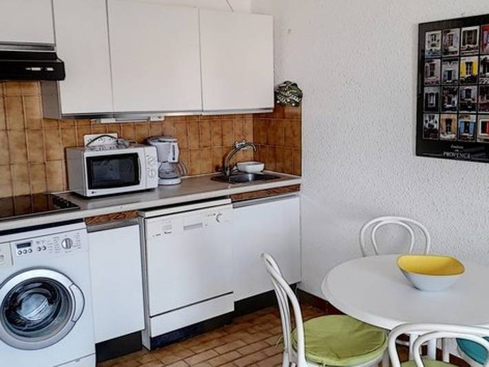Gîte pour 4 personnes, avec piscine et terrasse dans Port de Bormes les Mimosas - 3