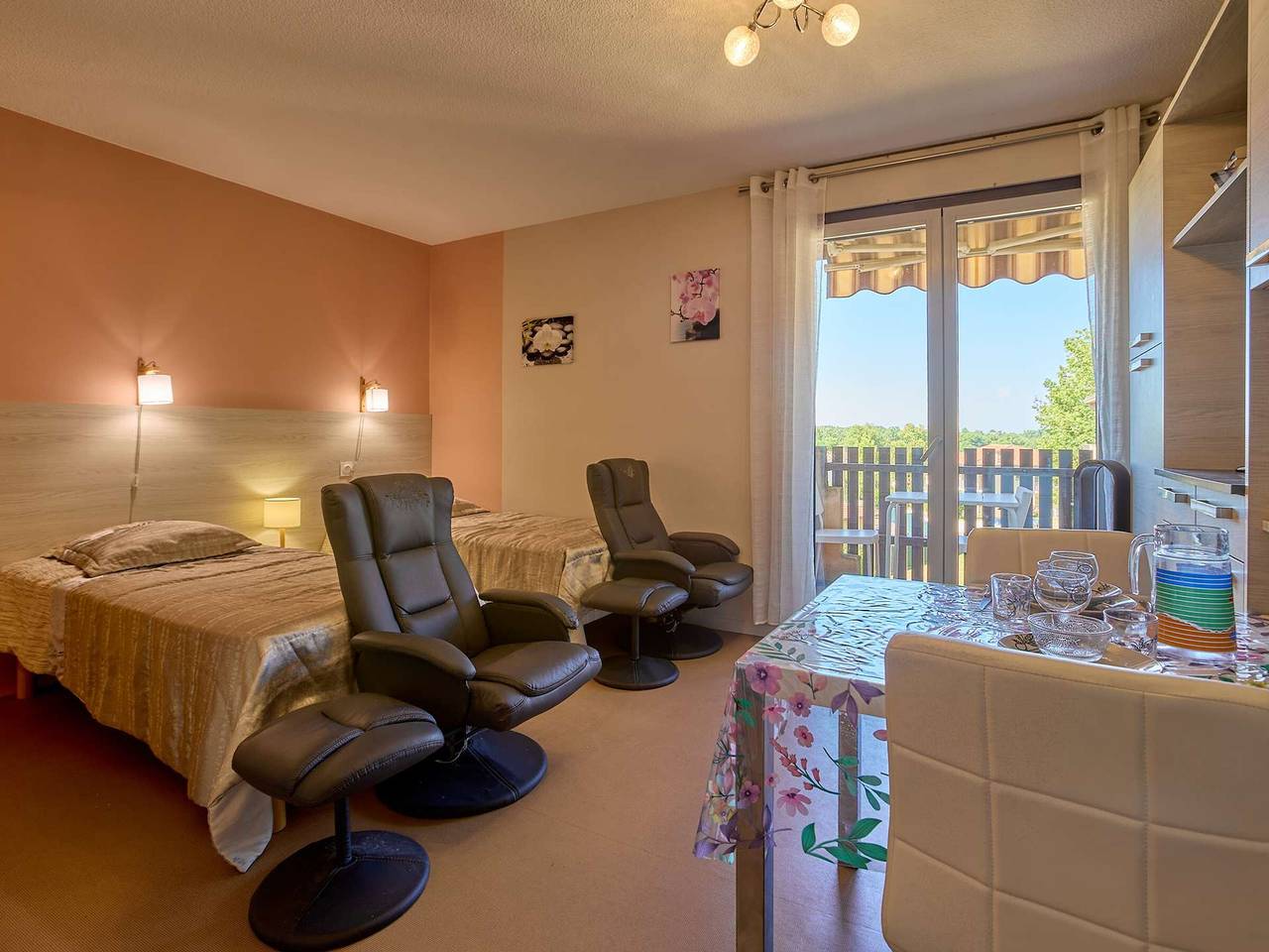 Studio entier, Studio lumineux proche Lac de l'Uby avec Wi-Fi gratuit in Cazaubon, Gers