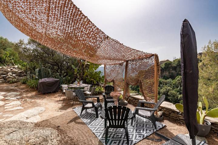 Location de vacances pour 6 personnes, avec Terrasse et Jardin à Santo-Pietro-di-Tenda