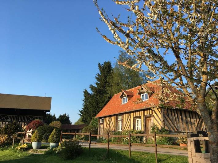 Ferienhaus für 5 Personen, mit Terrasse und Garten sowie Ausblick in Pont-l'Évêque