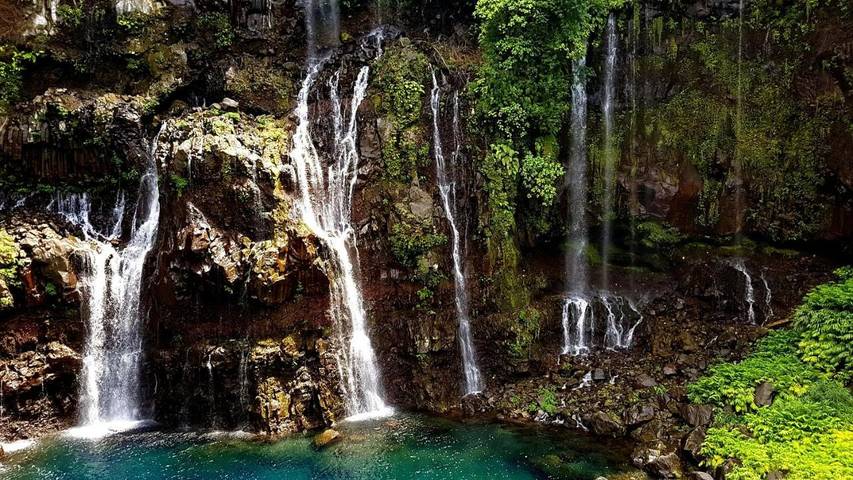 Appartement de vacances pour 6 personnes, avec jardin ainsi que vue et piscine