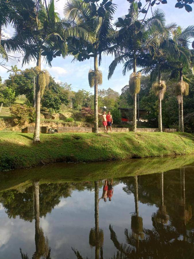 Casas e apartamentos de temporada para 10 pessoas, com piscina e piscina infantil e ainda jardim and balcão em Ibiúna
