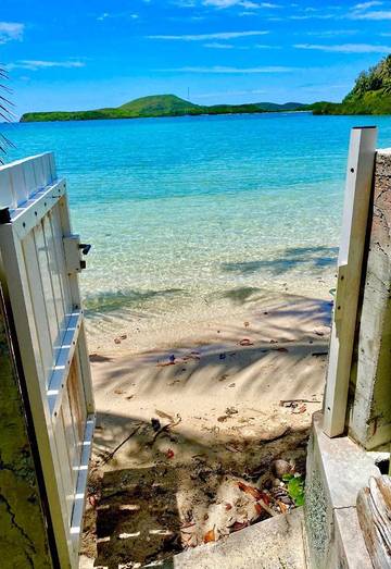 Gîte pour 4 personnes, avec jardin ainsi que terrasse et vue à Nouméa