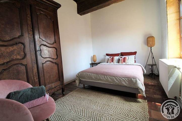 Location de vacances pour 10 personnes, avec piscine et jardin, animaux acceptés à Cogny - 2