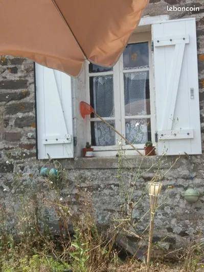 Gîte pour 3 personnes, avec terrasse, animaux acceptés à Locarn