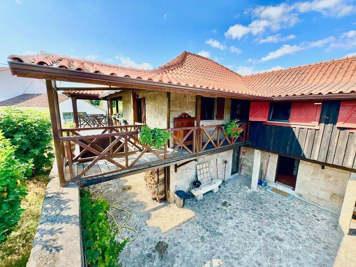 Location de vacances pour 5 personnes, avec jardin ainsi que balcon et vue à Oliveira de Frades - 4