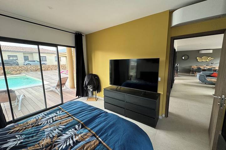 Villa Corse Recente 150m2  Piscine Plages Espace Loisirs in Lecci, Arrondissement de Sartène