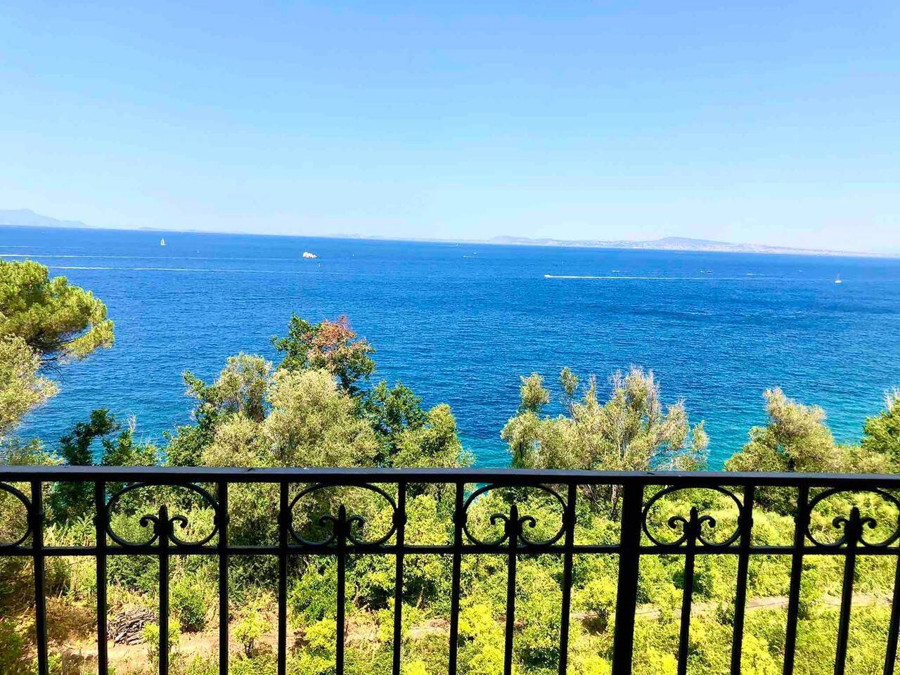 Apartamento entero, Apartamento espacioso con vista al mar en Massa Lubrense in Massa Lubrense, Provincia de Nápoles