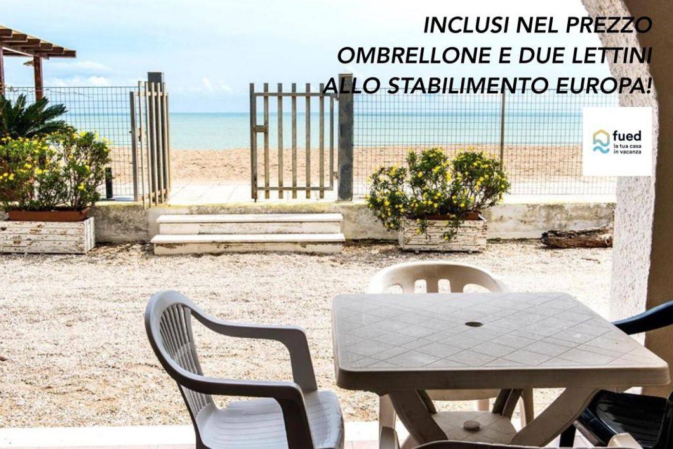 Apartamento entero, Rs315 - Marcelli, two-room apartment in a seafront residence, beach included in Marcelli, Riviera del Conero