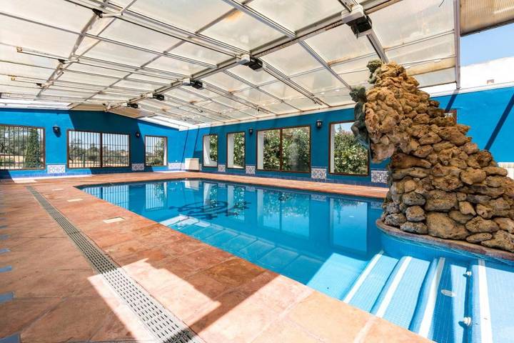 Location de vacances pour 23 personnes, avec jacuzzi ainsi que piscine et jardin à Villanueva del Río y Minas - 4