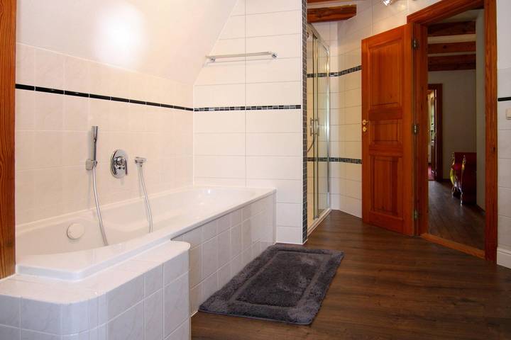 Ferienhaus für 10 Personen, mit Garten und Sauna sowie Terrasse, mit Haustier in Sternberger Seenlandschaft - 4