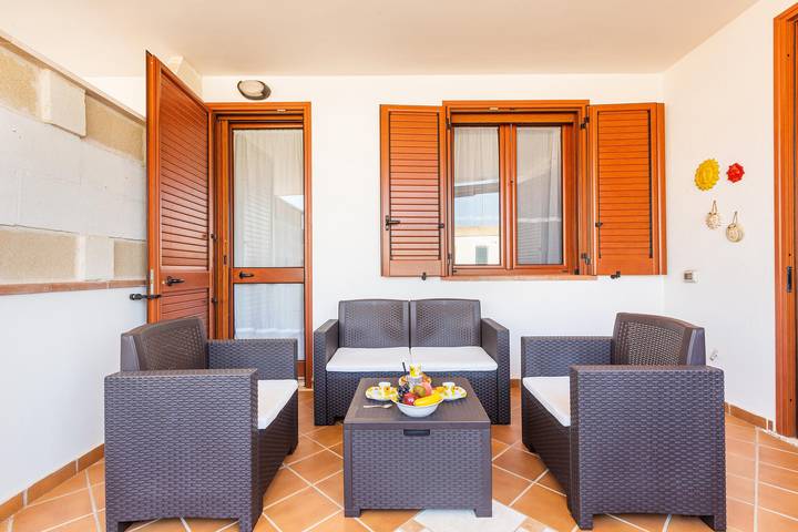 Gîte pour 8 personnes, avec terrasse à Sant'Isidoro - 2