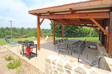 Maison De Vacances pour 11 Personnes dans Saint-Mathieu, Région de Rochechouart, Photo 2