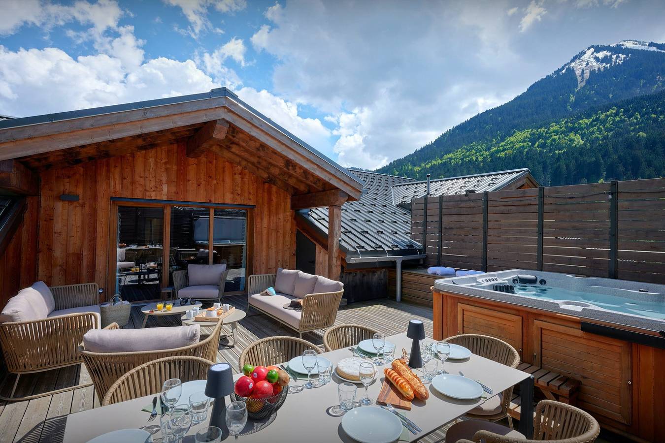 Ganze Wohnung, Family apartment for 8 with hot tub and large terrace - Ovo Network in La Chapelle-d'Abondance, Les Portes du Soleil