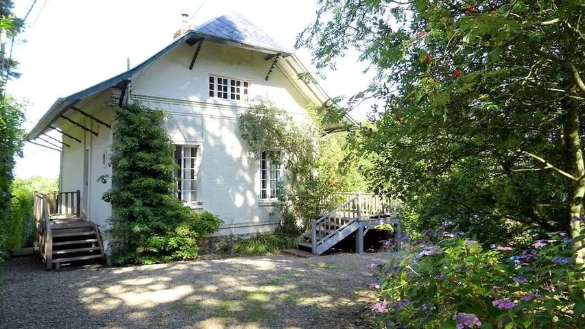 Location de vacances pour 6 personnes, avec Balcon et Terrasse ainsi que Jardin et Sauna à Sainte-Marguerite-sur-Mer