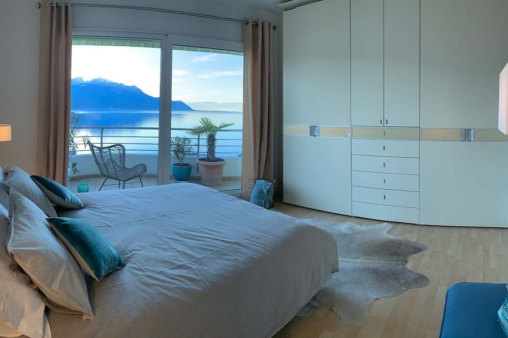 Appartement entier, Bon standing et vue panoramique sur le lac Leman in Vuarennes, Montreux