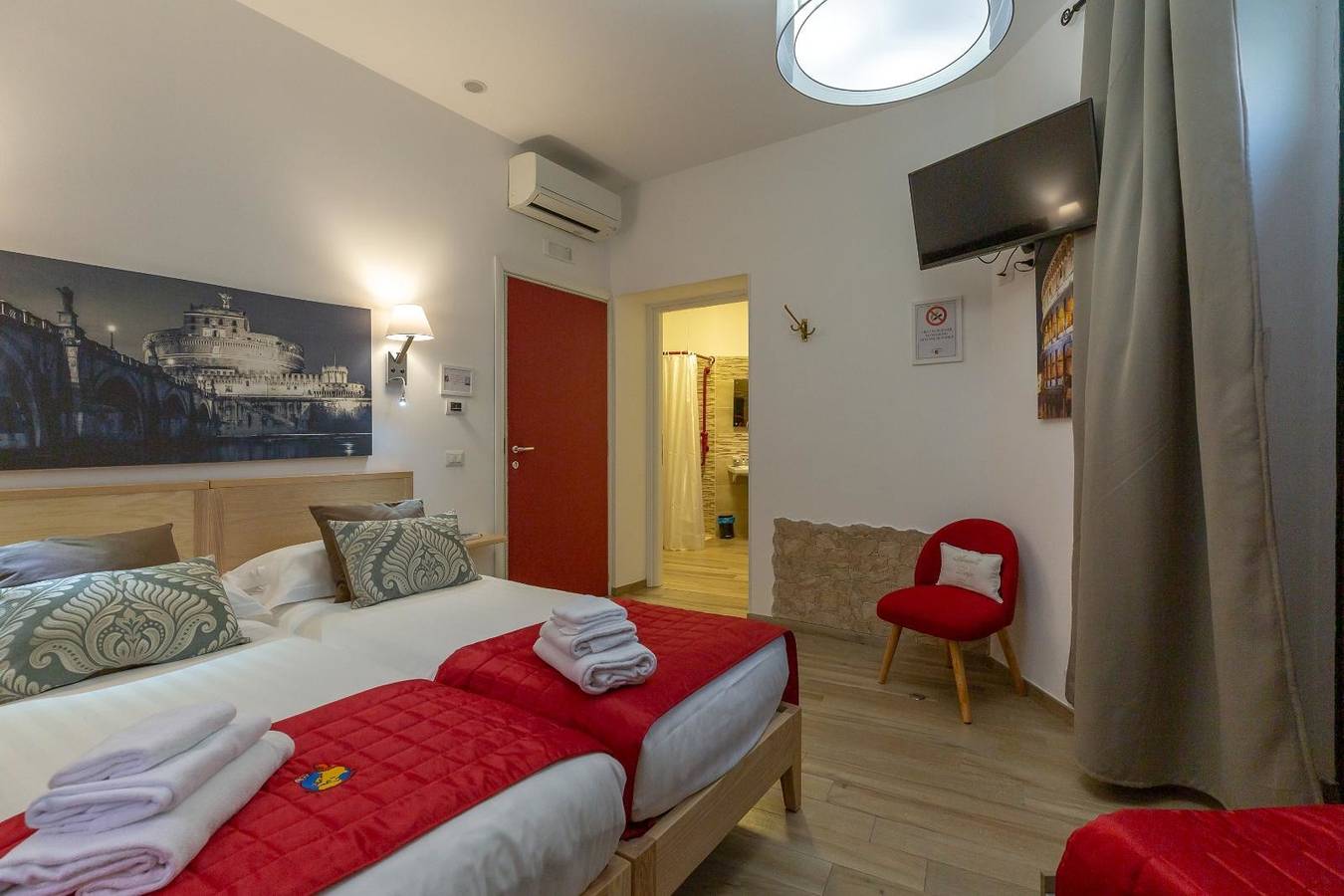 Flatinrome Grande Chambre Accessible in Trastevere, Rome