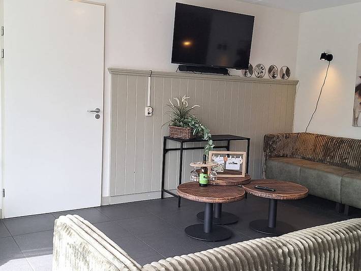 Ferienhaus für 42 Personen, mit Terrasse und Balkon/Terrasse in Giethoorn - 2